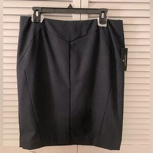 Worthington Pencil Skirt, navy blue with small pinstripes, size 12, NWT